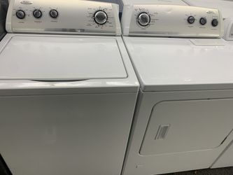 Gas washer dryer set with warranty delivery available