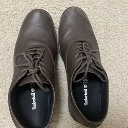 Timberland men’s leather shoes, size 8, good condition