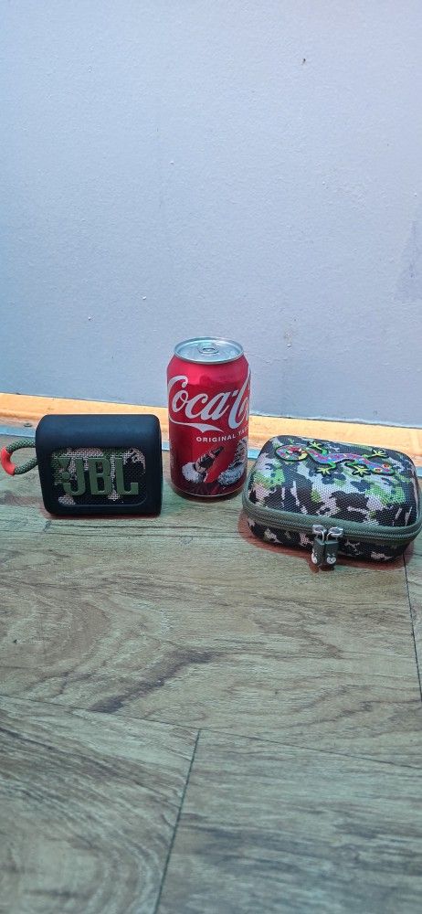 JBL Bluetooth Speaker with Case