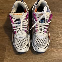 balenciaga runners