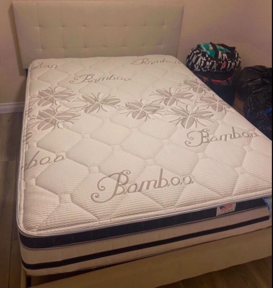 BRAND NEW PILLOW TOP MATTRESSES ✅  Hey there! Check out our new pillow tops!  Queen size: $200 (without box spring) or $270 (with box spring). Full si