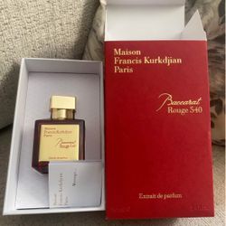 Dm Me Best Price, Baccarat Rouge 