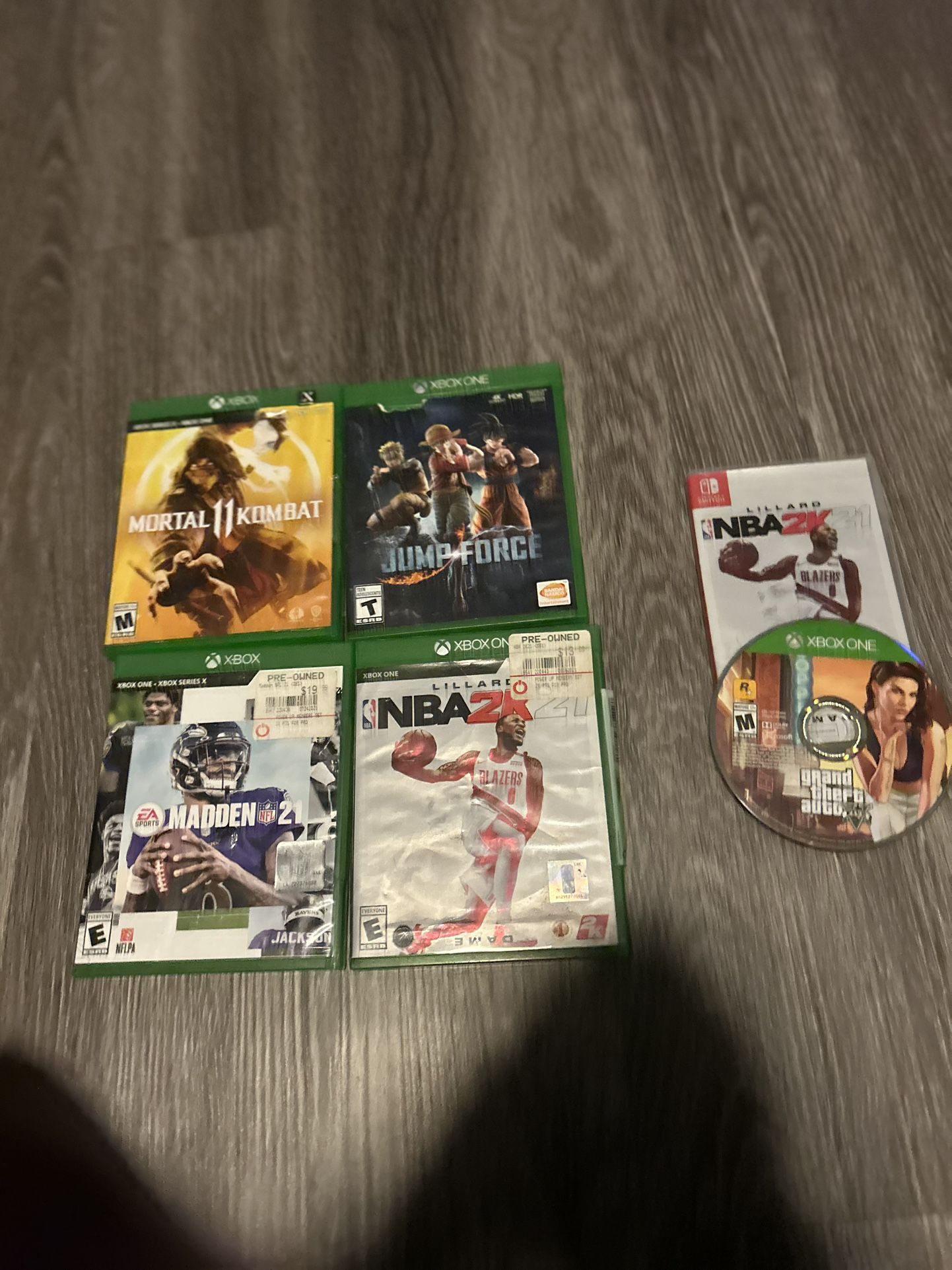 Selling X Box One Games ( and One Nintendo Switch Game )