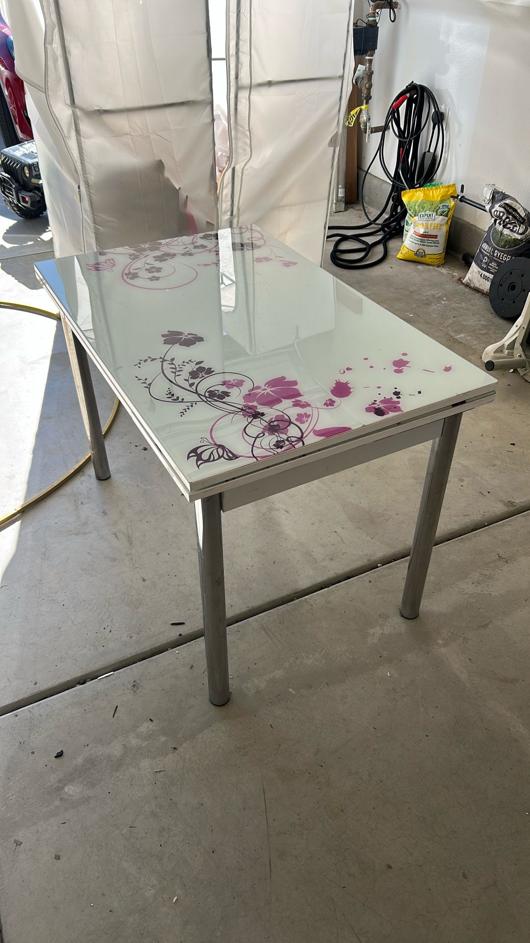 Free - Dining Table For 6 People