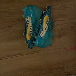 Mercurials Size 9.5 Academies For A Great Price 