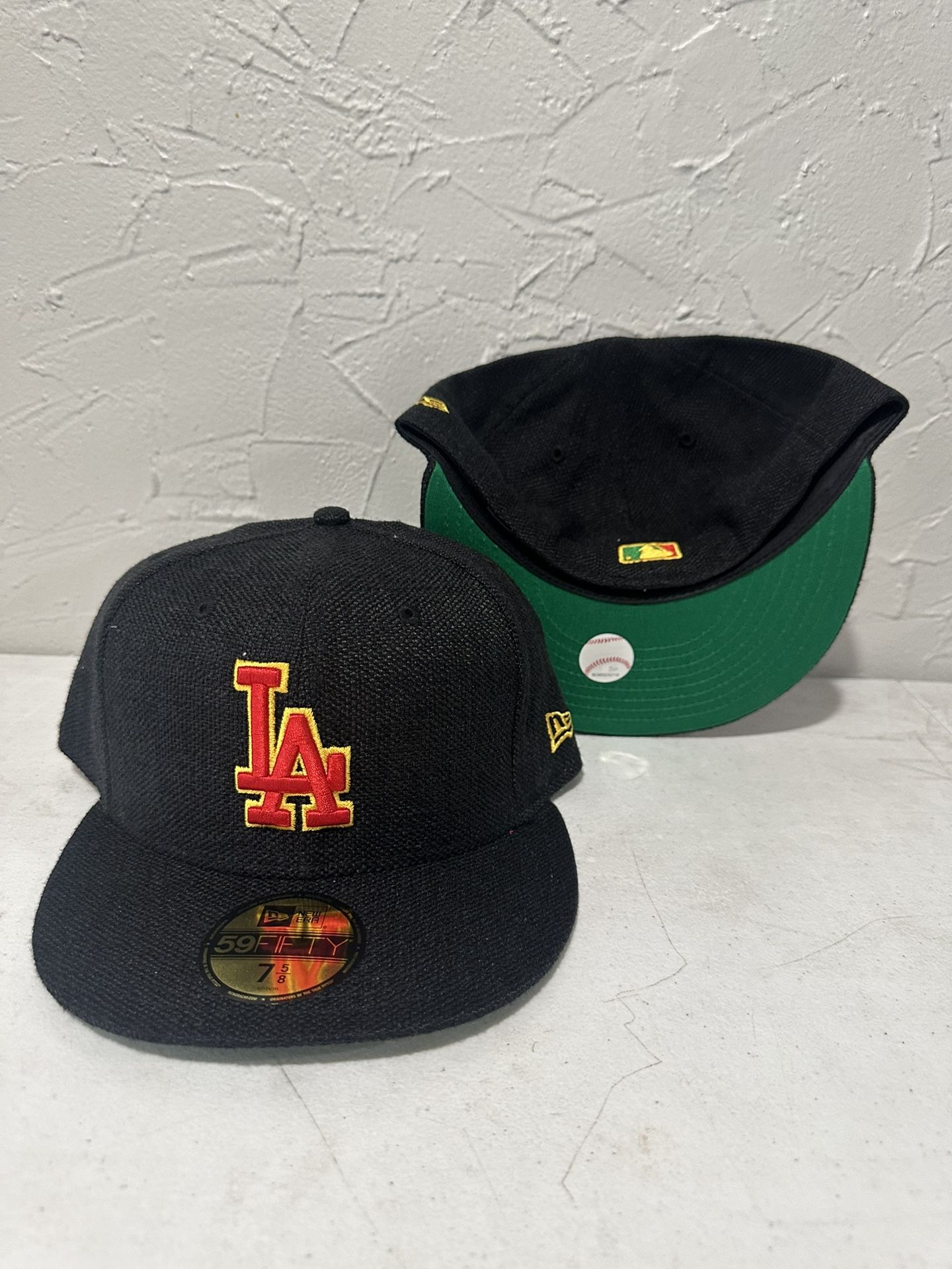 MLB New Era Los Angeles Dodgers Black Felt Material 59fifty Fitted Hats Size 7, 7 1/8, 7 1/4, 7 3/8, 7 1/2 And 7 5/8
