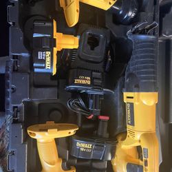 Dewalt Bundle Drill, Reciprocal, Saw   Flashlight With Case