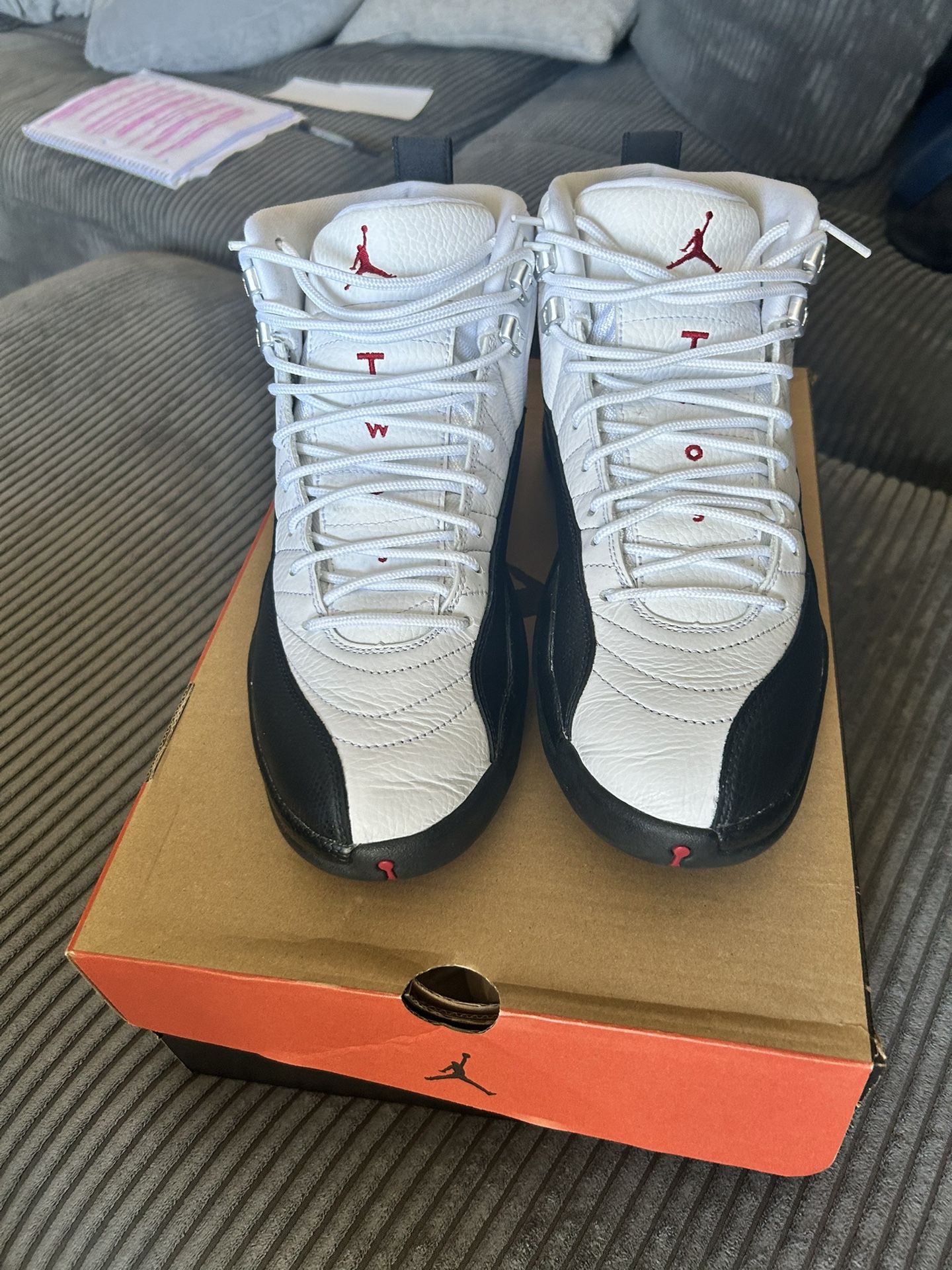 Jordan 12 Reverse Taxi Size 10:5 Almost New