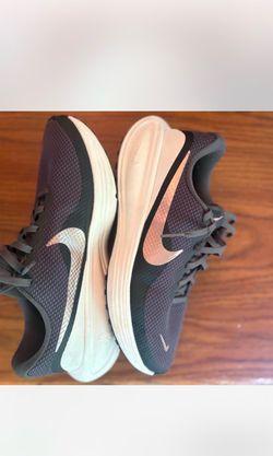 Nike Size: 9.5