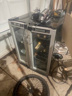 Wine cabinet