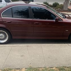 2001 BMW 525i