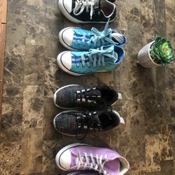 Sneakers Size 3 ( For Sale )