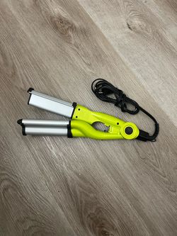 Bed Head Wave Hair Iron