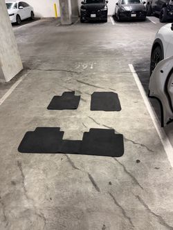 Honda hrv 2024 sport mats original.