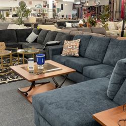 Sectionals And Living Room Sets 