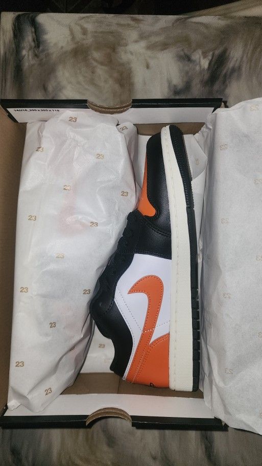 Air Jordan 1 Low