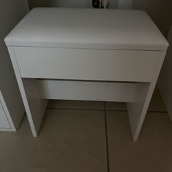 Vanity Chair/stool