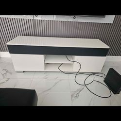 Tv stand with Bluetooth