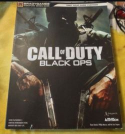 Bradygames strategy guide Call of Duty Black Ops good shape.
