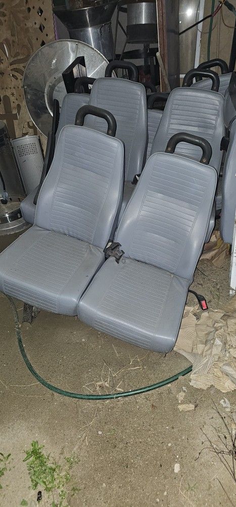 Bus VYNIL SEATS