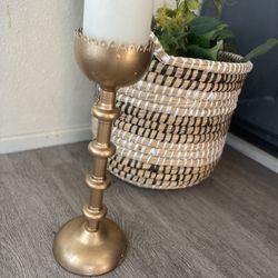 Vintage Pillar Candleholder 