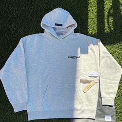 Essential hoodie