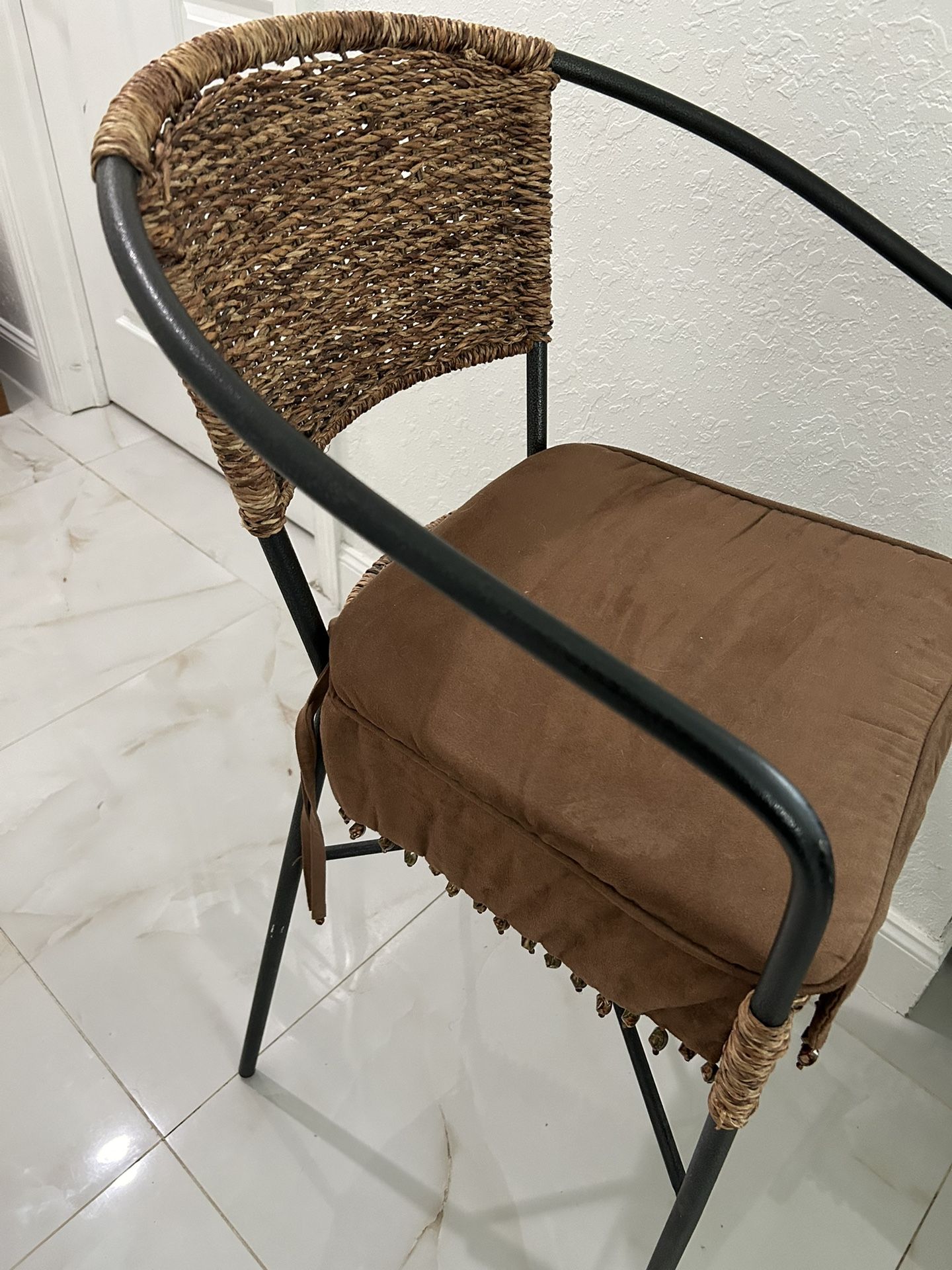 Tall Chair/ Bar Stool