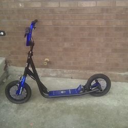 Mongoose Stunt Scooter