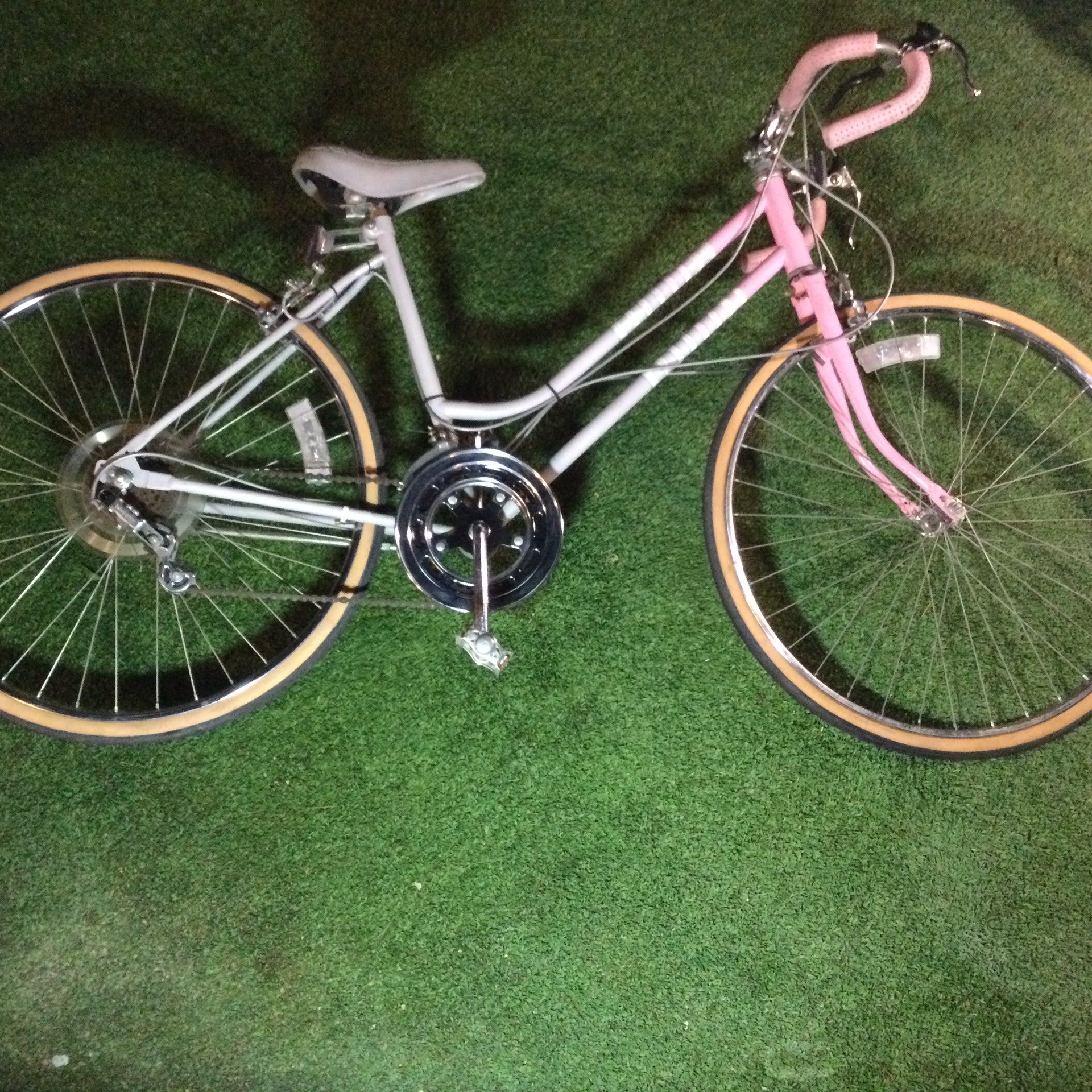 Huffy Capri 1987 Vintage 10 Speed Bike