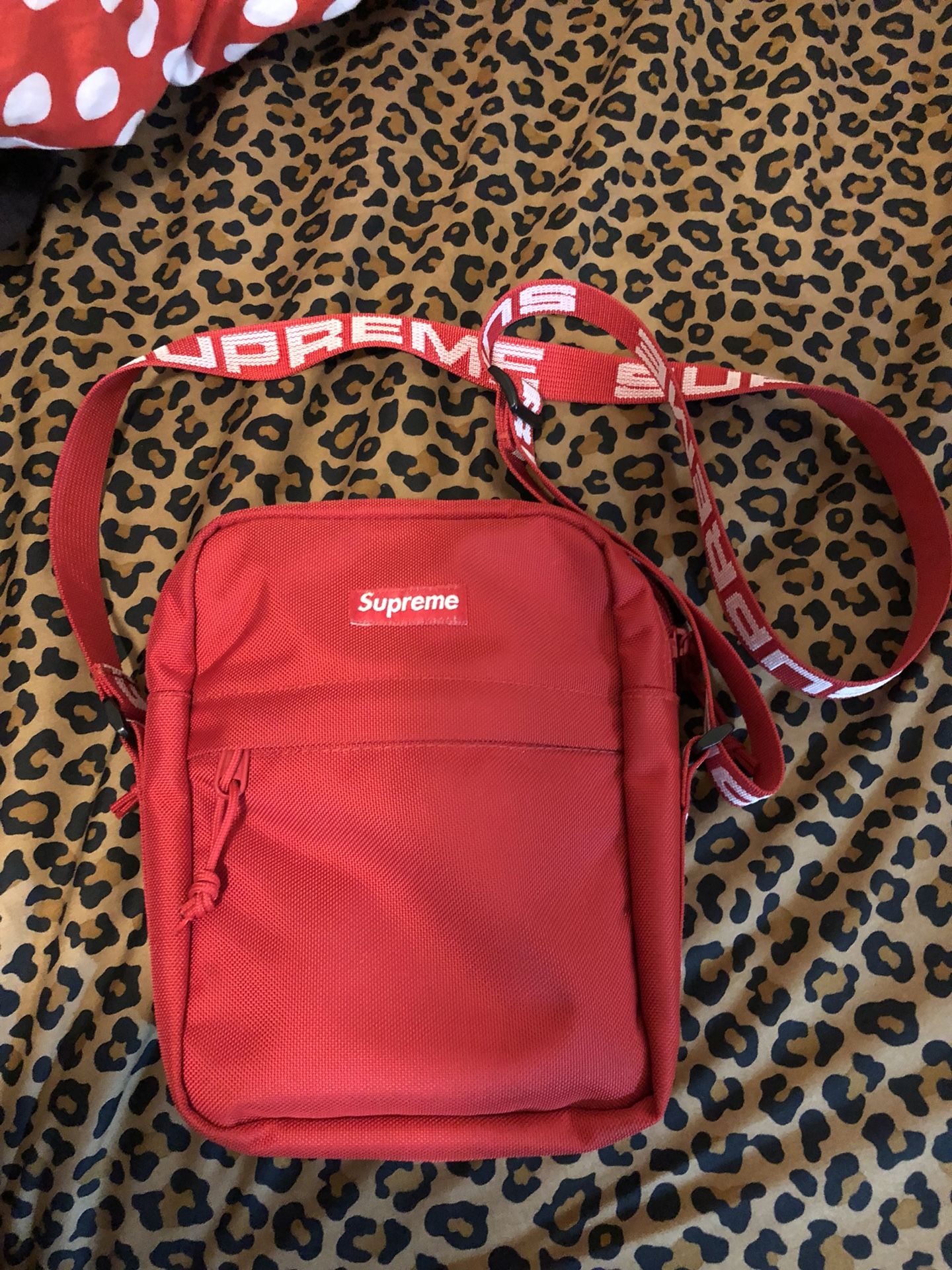 Supreme SS18 Shoulder Bag - Red