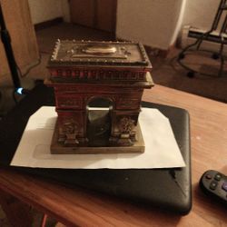 Metal Arc De Triomphe Statue 5 1/2 Tall X 5 X 3 1/2 