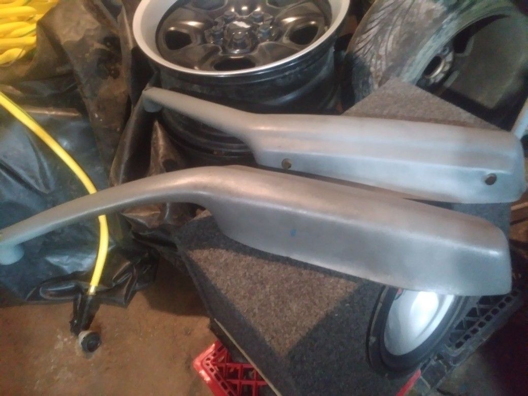 82-92 Chevy Camari Gray Door Pull Handles/Arm Rests
