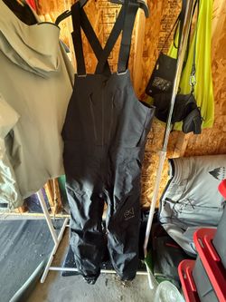 Burton Gore Tex AK bib overall XL