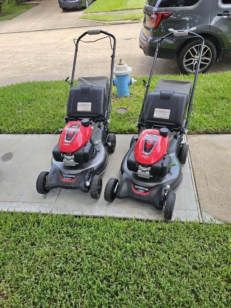 Honda Hrn216 Lawnmower New/ Nueva $450 EACH Price Firm/ CADA UNA Precio Firme