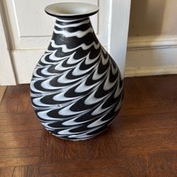 Black And White Vase