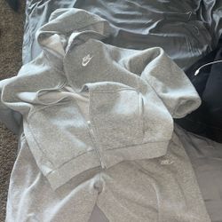 Nike Grey Set