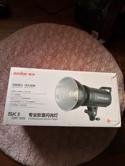 Godox SK400 II strobe studio light
