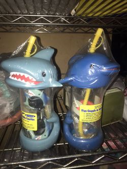 Speedo Children’s Water Bottles w/straws and matching Swim Goggles x2