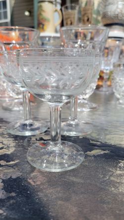 Vintage Etched Sherry Glasses – Set of 3 Coupe Cordial Glasses