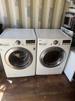 Washer and dryer set