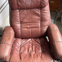 Stressless Swivel Recliner 