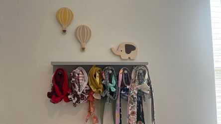 Bow Holder With Baby Bows