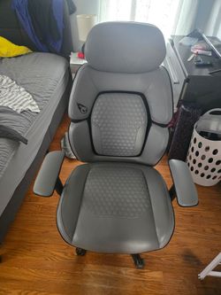 Gaming chair