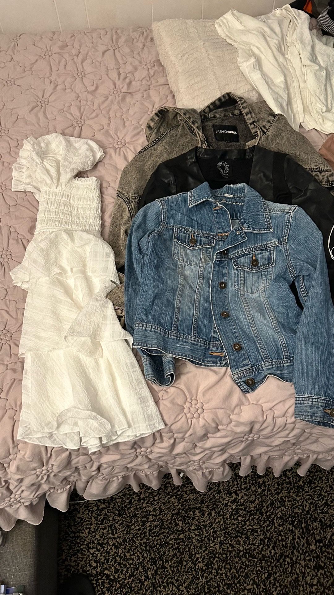 Mix of Size Small Women’s Clothes