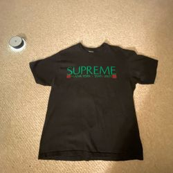 ⭐️SUPREME TEE (M)⭐️