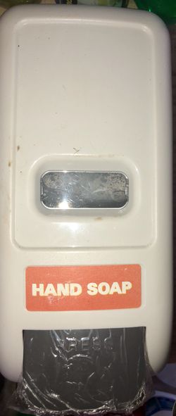 Industrial soap dispenser