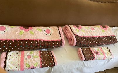 Comforter bed set for girls - Twin