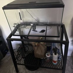 10 Gallon Tank With Stand 