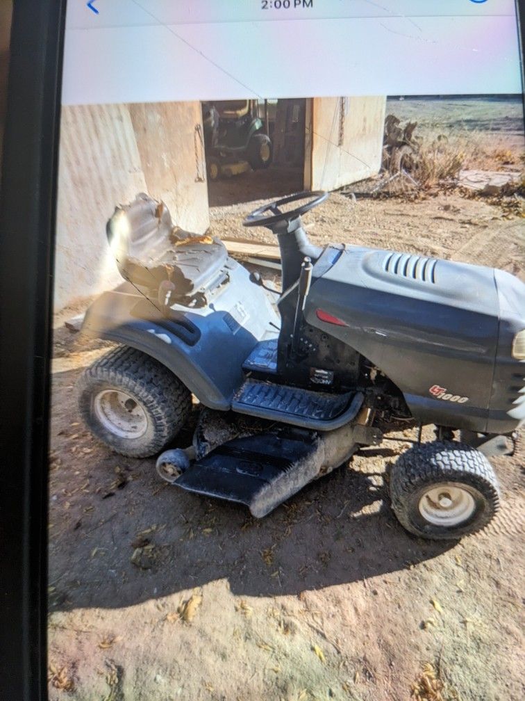 Craftsman Lawn Tractor
