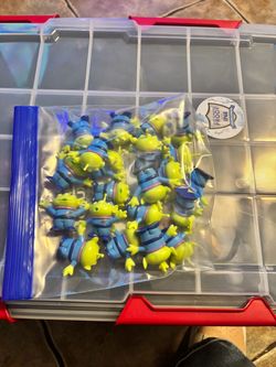 The claw aliens